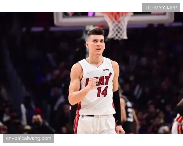 热火备战新赛季鲍威尔携手希罗苦练展现球队新面貌